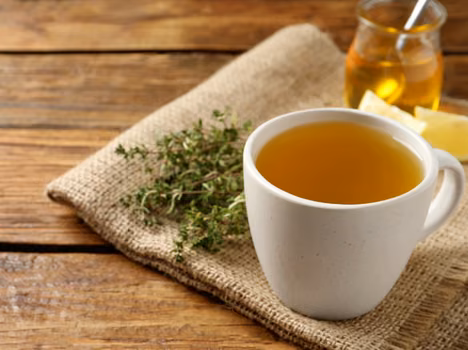 Tymianek jak naturalny antybiotyk! Sprawdź, dlaczego warto mieć go w kuchni