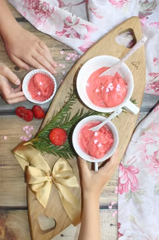 Najłatwiejsze lody truskawkowe