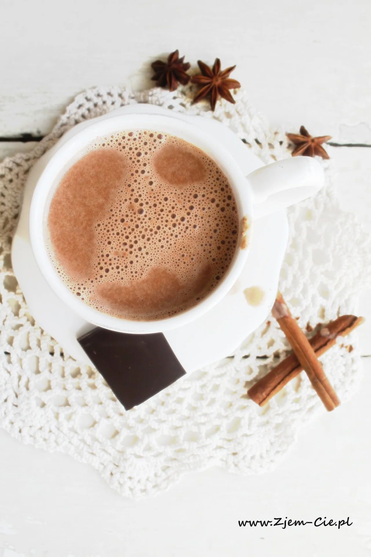Gorąca czekolada – Twój słodki sposób na rozpieczenie w 5 minut:)