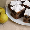 Ciasto z gruszką i kawałkami czekolady