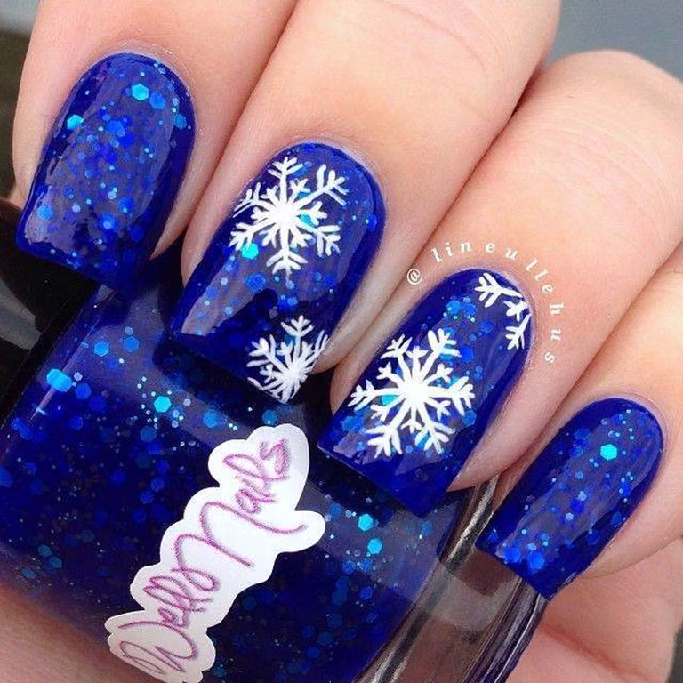Świąteczny manicure