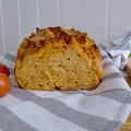 Chleb bezglutenowy z sokiem pomidorowym