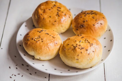 Bułki pszenne z kminkiem