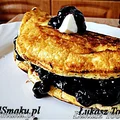 Omlet biszkoptowy z jagodami