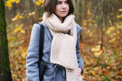 JESIENNY SET: SZARY PŁASZCZ & WEŁNIANY SZALIK HANDMADE