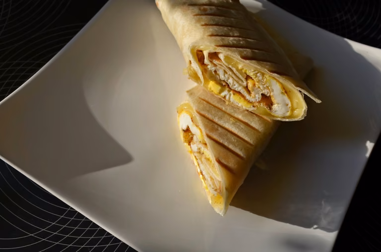 Tortilla z jajecznicą