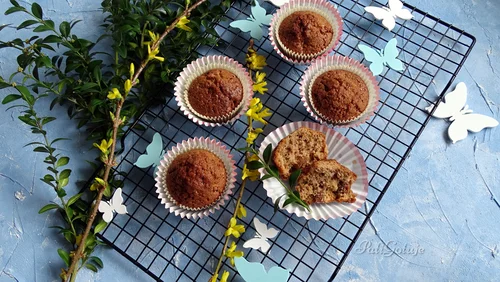 Muffinki czekoladowe z suszonymi owocami