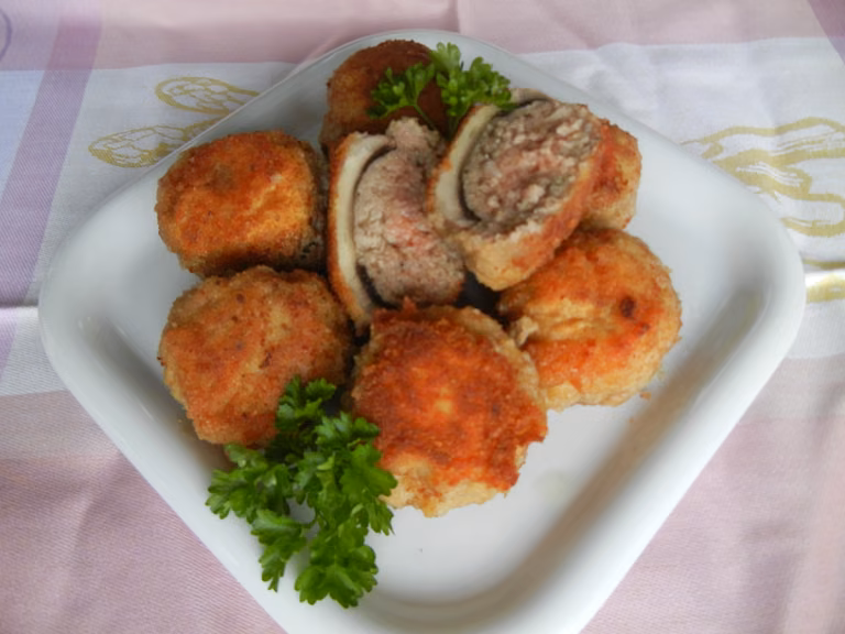 Mielone w pieczarkach lub pieczarki faszerowane