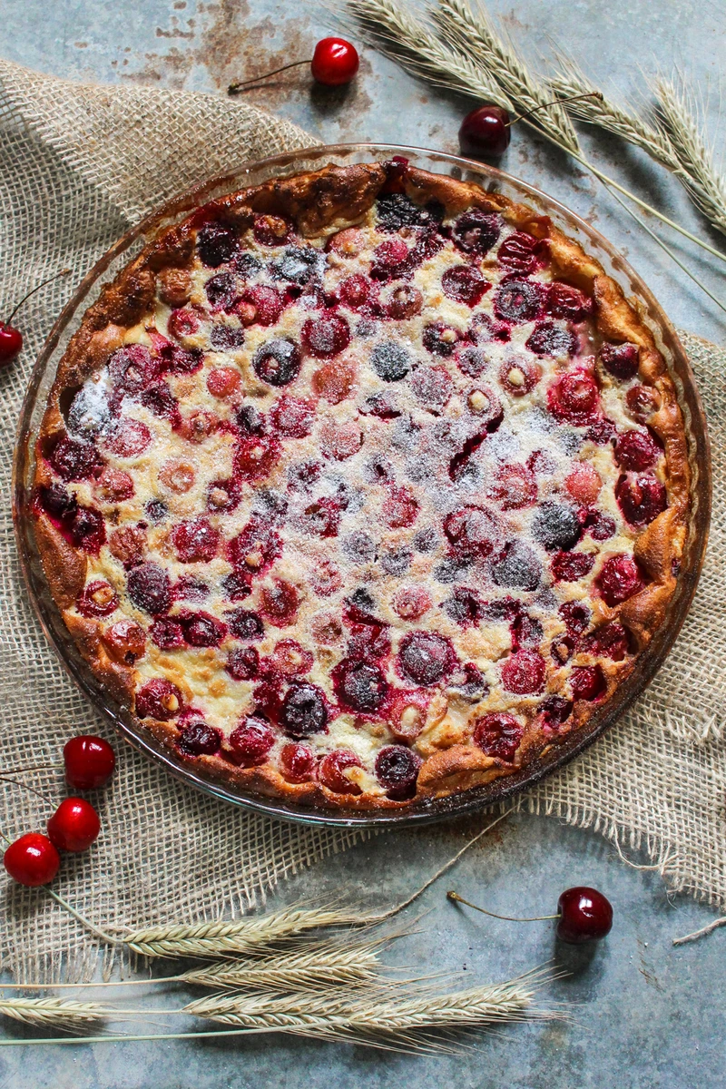 Ulubiony deser francuskich mam. Clafoutis z czereśniami.