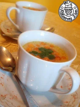 Krem z białych szparagów