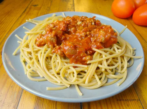 pełnoziarniste spaghetti z indykiem