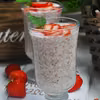 Pudding chia z truskawkami