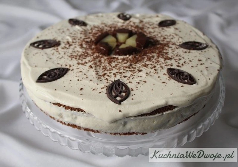 Tort jogurtowy z ananasem