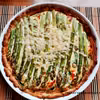 Quiche ze szparagami, cheddarem i oliwkami