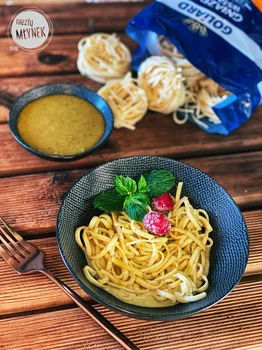 Makaron na słodko z kremem pistacjowo - czekoladowym