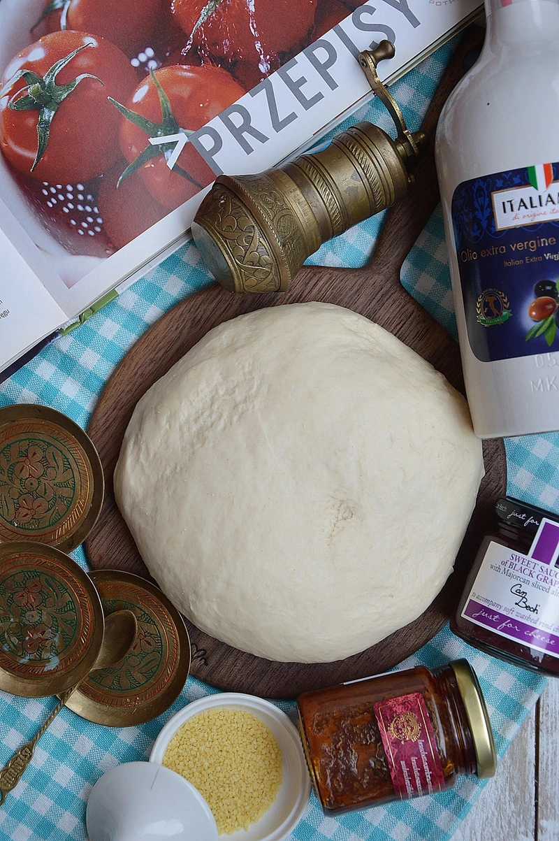 Ciasto na pizzę