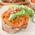Pasta słonecznikowa z suszonymi pomidorami