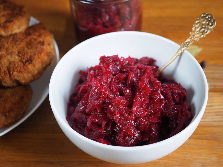 Buraczki tarte do słoików. Przepis krok po kroku.