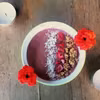 Bananowo-malinowe smoothie bowl