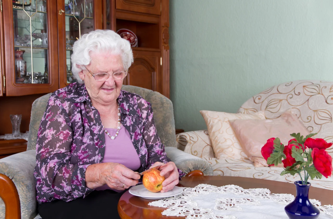 Jakie witaminy warto kupić dla Babci i Dziadka? Sprawdzone suplementy dla seniorów po 60. roku życia