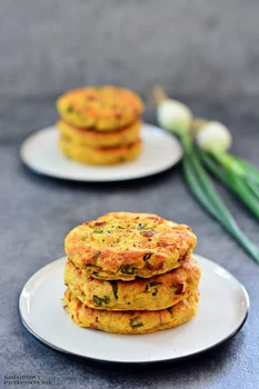Kotlety ziemniaczane w stylu zero waste (z wędliną i marchewką)