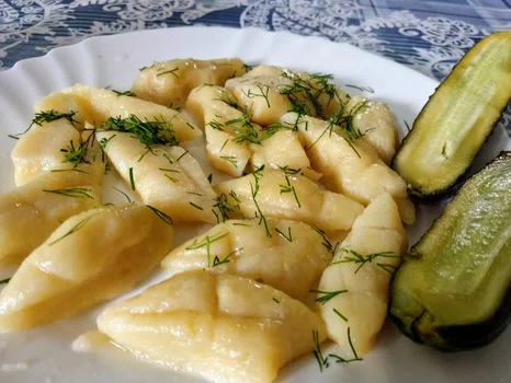 Kopytka – tradycyjne kluski z gotowanych ziemniaków