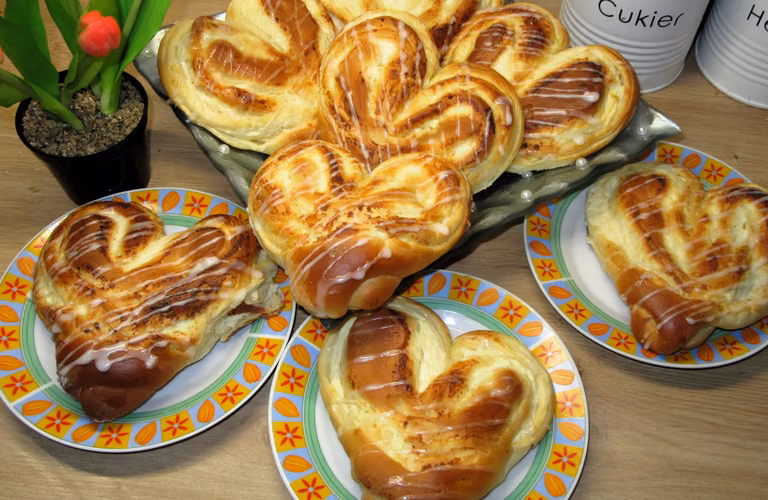 🧡🧡🧡Drożdżówki serca/serduszka z serem i lukrem cytrynowym-pyszne, puszyste +FILM 🧡🧡🧡