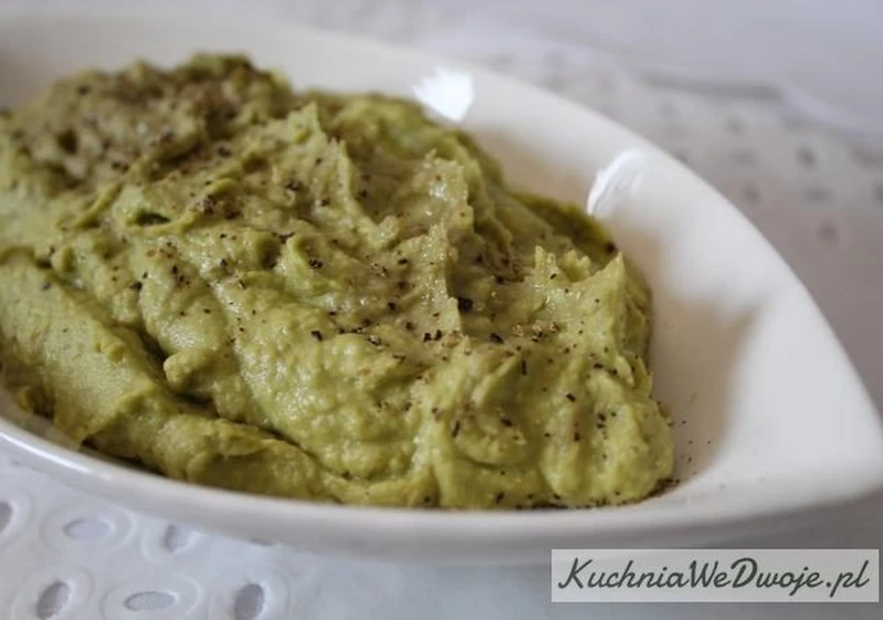 Humus z awokado
