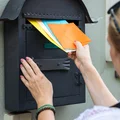 Skarbówka wysyła takie listy do Polaków i obserwuje reakcje! Prawnicy: "to bezprawne działania"!
