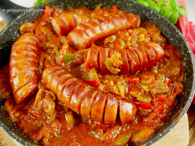 Kiełbasa po cygańsku - proste i smaczne danie na ciepło