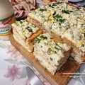 Sałatka śledziowa na krakersach