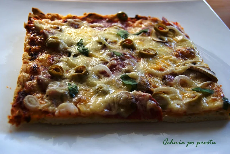 Pizza na cienkim spodzie
