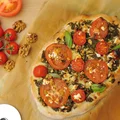 Pizza z Orzechowym Pesto i Serem Kozim