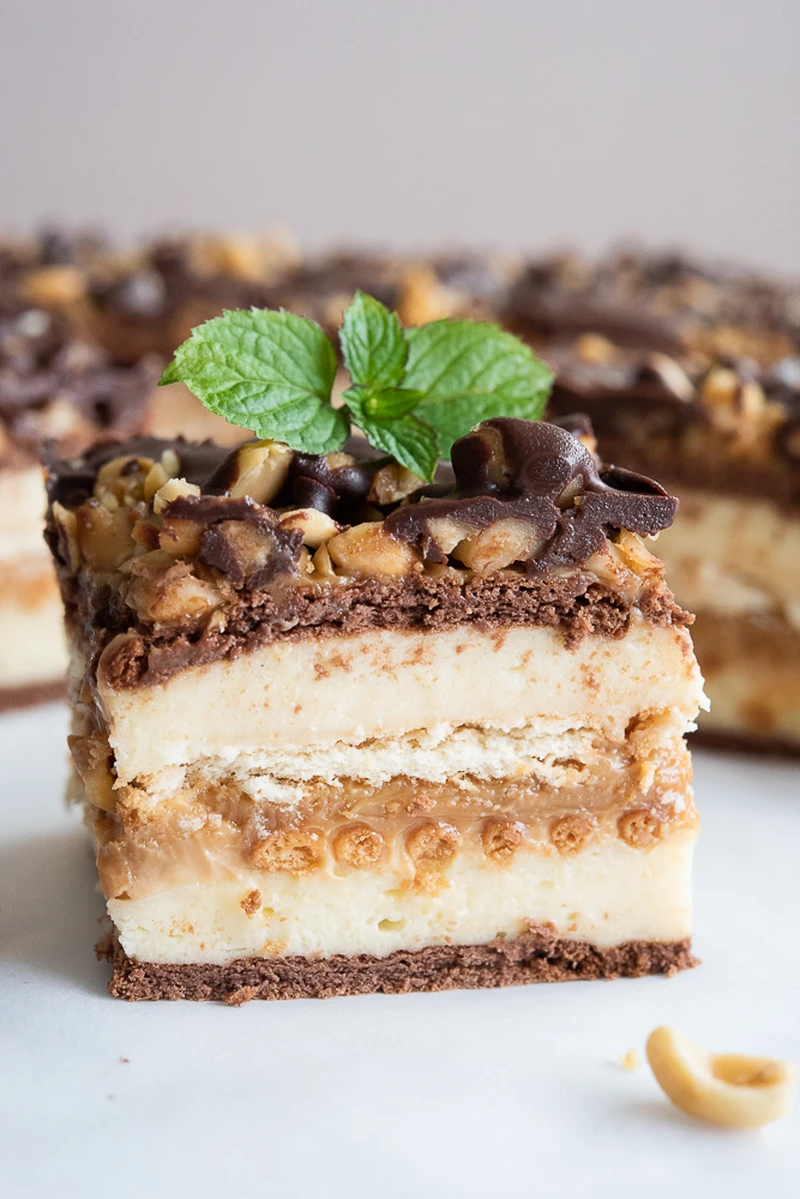 Ciasto snickers bez pieczenia