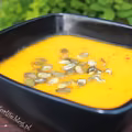Orientalna zupa z pieczonej dyni