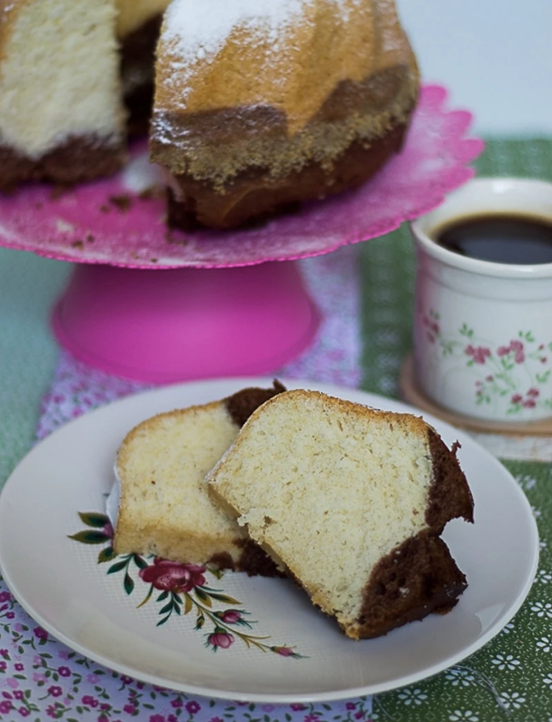 Babka na białkach (babka białkowa)