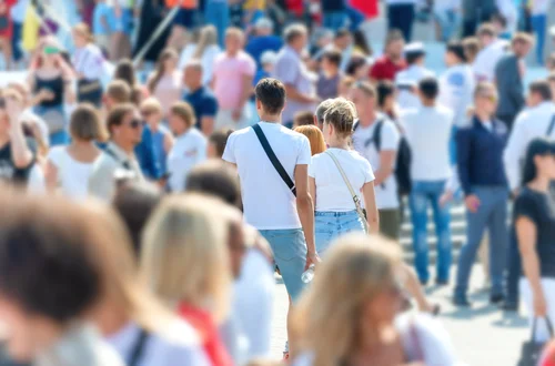 Rekordowy wzrost bezrobocia młodych w Polsce! Co naprawdę dzieje się na rynku?