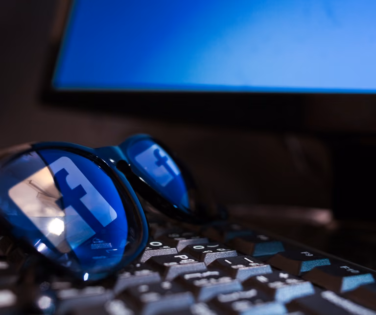 Atak cyberprzestępców na Facebooka! Nie daj się oszukać!