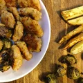 WTOREK: POLĘDWICZKI W PARMEZANIE Z PIECZONYMI BRUKSELKAMI