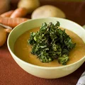 Wegańska zupa ziemniaczano marchewkowa