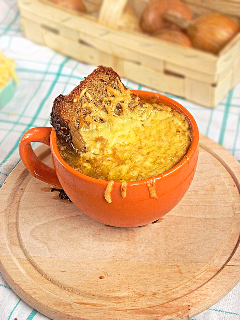 Zupa cebulowa