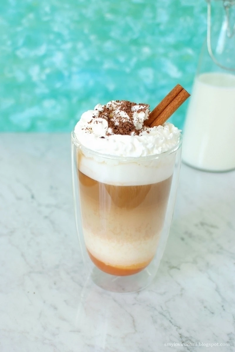 PUMPIKN SPICE LATTE