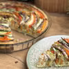 Tarta z kolorowymi warzywami