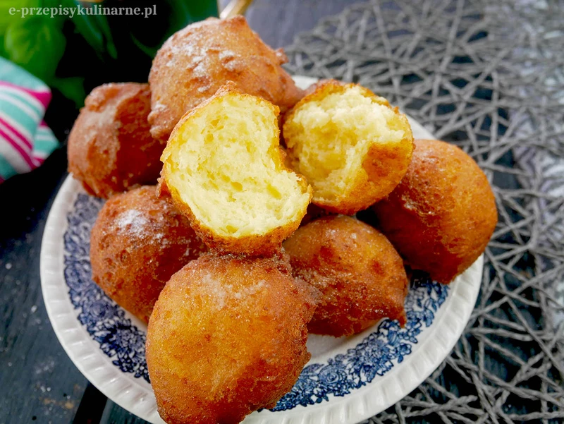 Pączki w 15 minut – pyszne mini pączusie z ricottą - e-PrzepisyKulinarne.pl