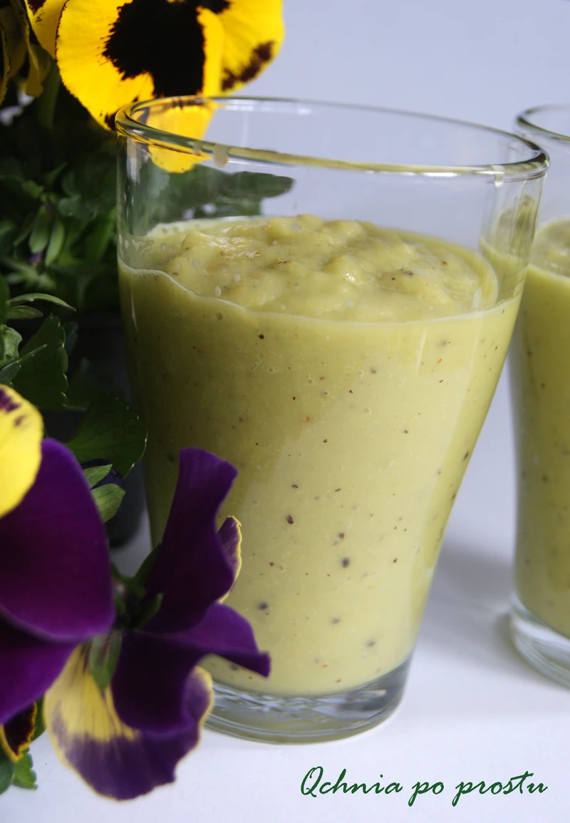 Koktajl - kiwi, awokado, jabłko