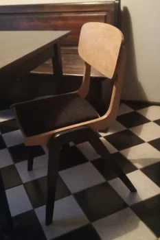 klasyczne krzesło z PRL - bumerng - odnawianie krok po kroku