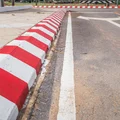 Zmiany dla kierowców: Czy to koniec z parkowaniem na chodniku?