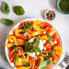 Burrata z pieczoną papryką i pesto -