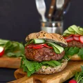 Burgery wołowe z marynowaną rzodkiewką
