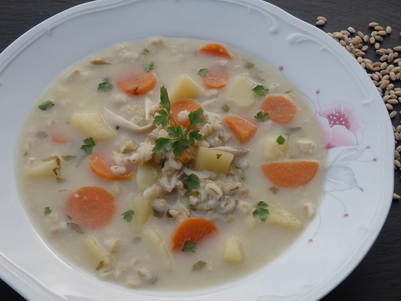 Krupnik z pęczakiem
